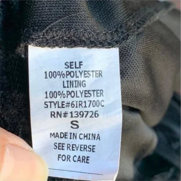 Honey Punch Women's Artemis Black Embroidered Lace Romper Size Small - Picture 10 of 10